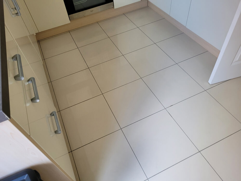 Kitchen in West Heath Birmingham property Survey by David Simmonds Surveyor